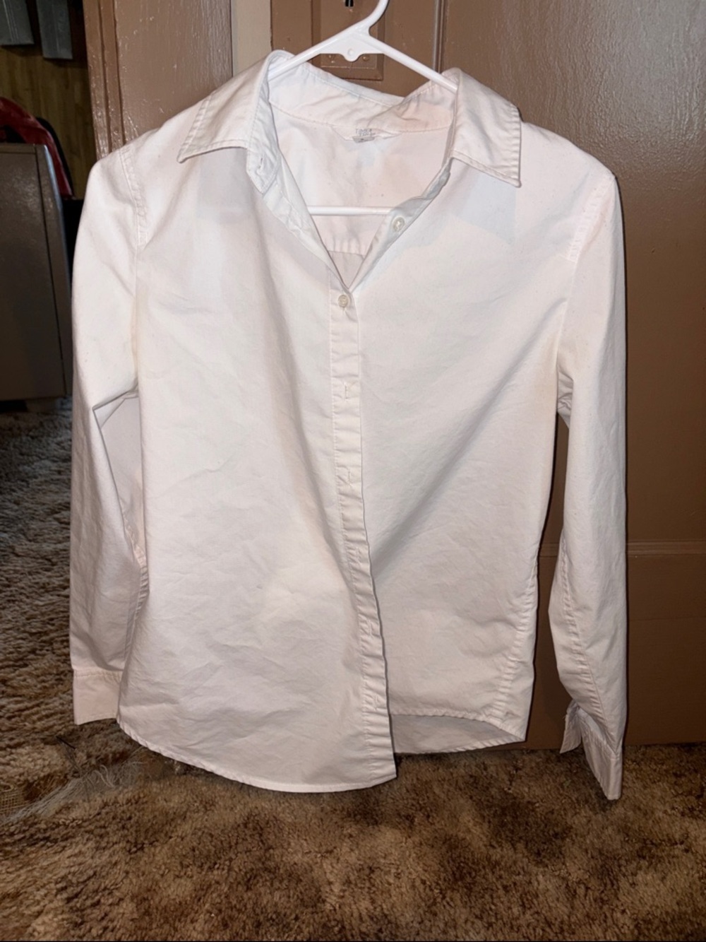 Time and Tru White Button-Down Shirt